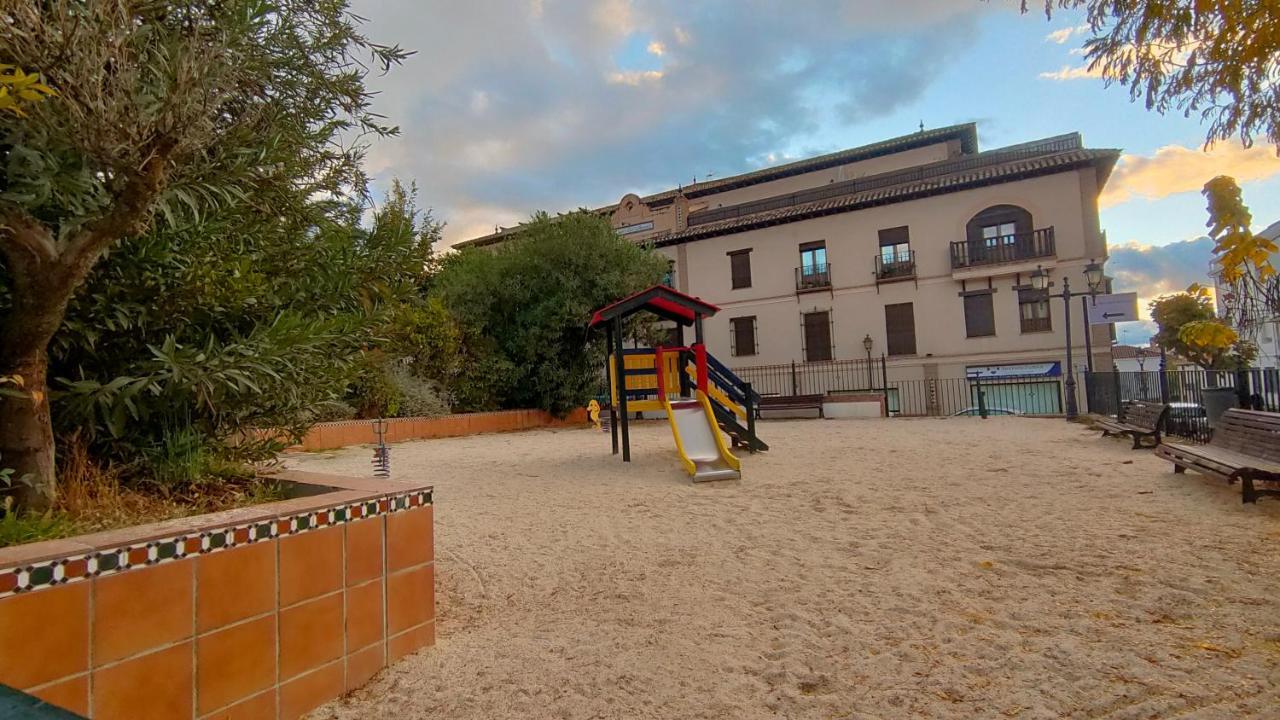 Amplio Apartamento Familiar De 3 Dormitorios En La Zubia Granada A Un Paso De La Alhambra Y Sierra Nevada エクステリア 写真