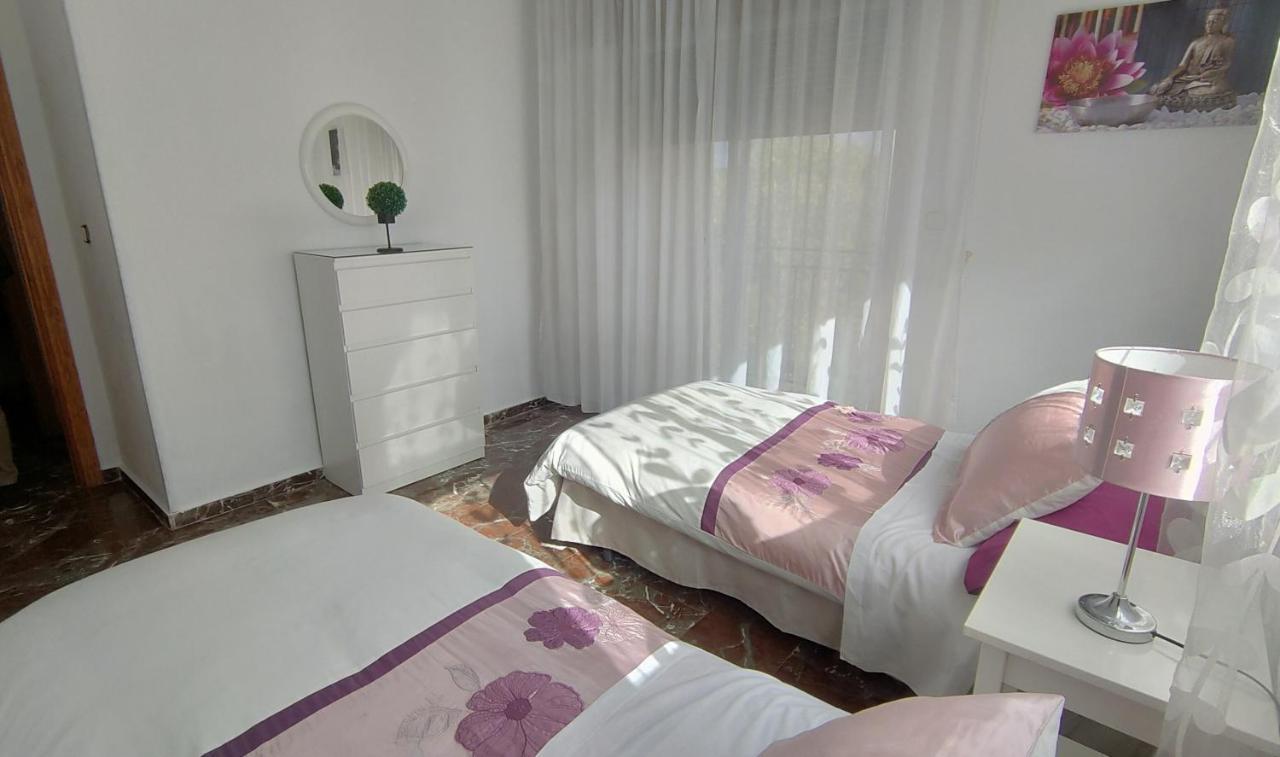 Amplio Apartamento Familiar De 3 Dormitorios En La Zubia Granada A Un Paso De La Alhambra Y Sierra Nevada エクステリア 写真
